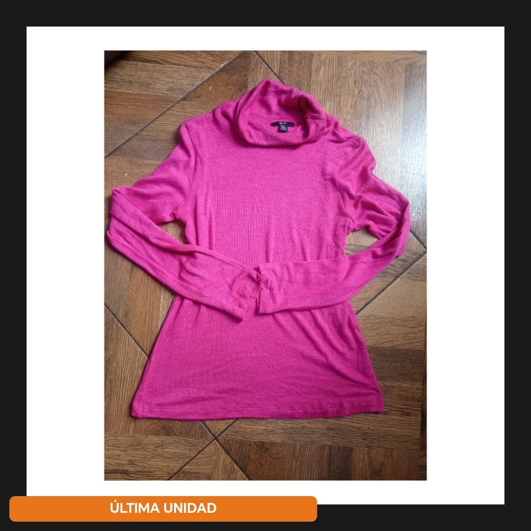 Sueter ELA en perfecto estado color fucsia, hermoso y calientito - foto 1