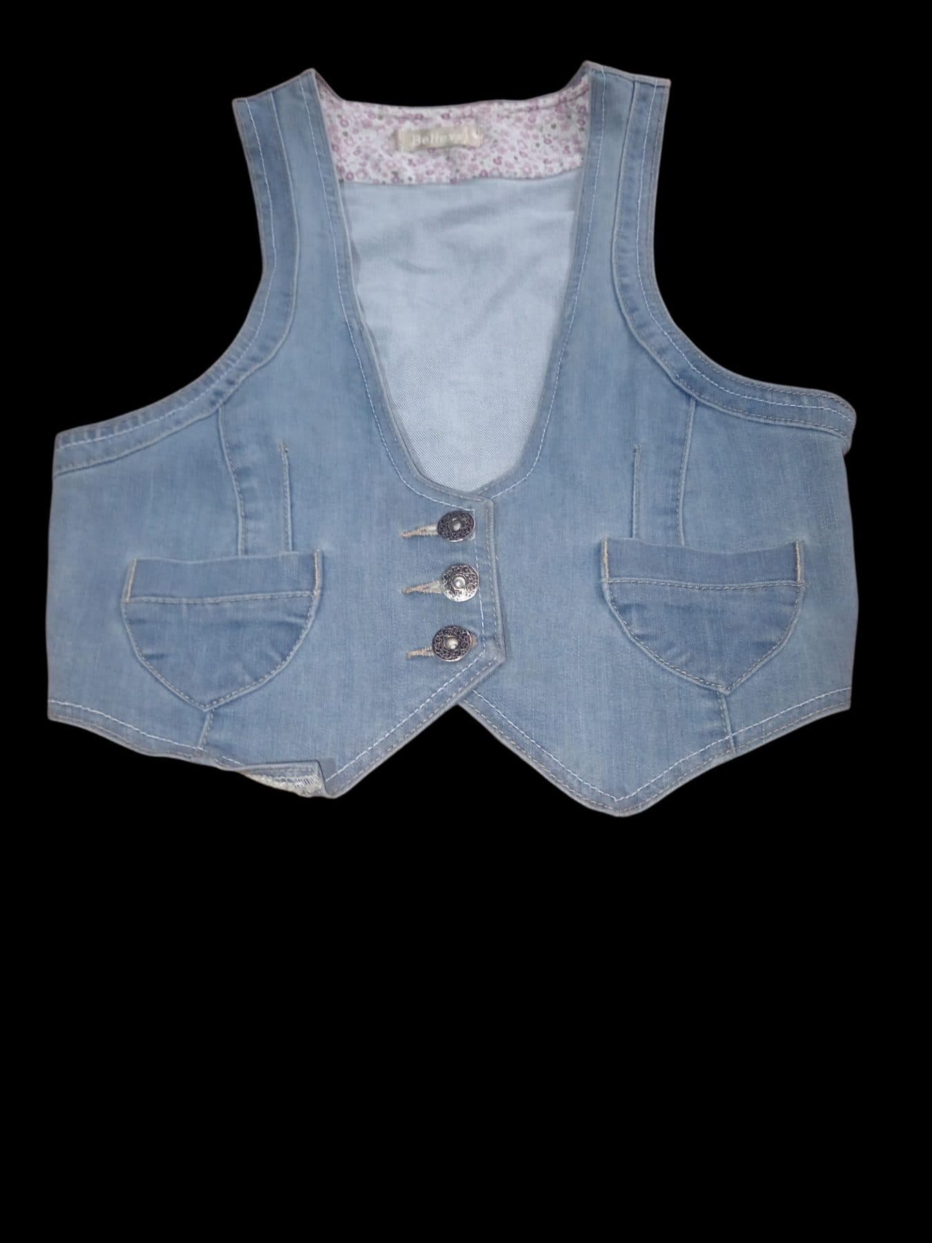 Hermoso chaleco corto marca believe en jean con detalles de botones metáli - foto 1