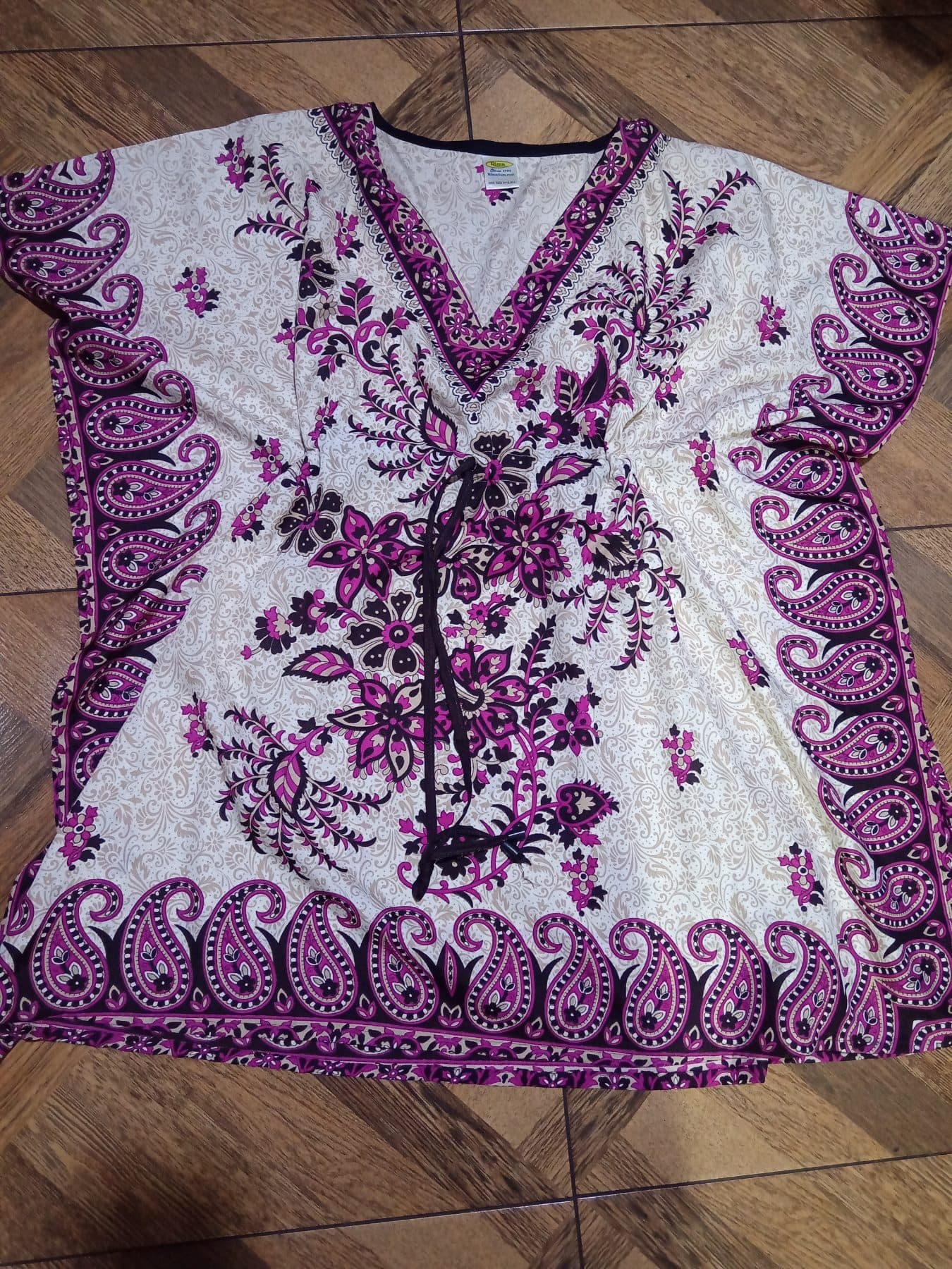 Hermosa blusa tipo túnica con estampado floral y paisley en - foto 1